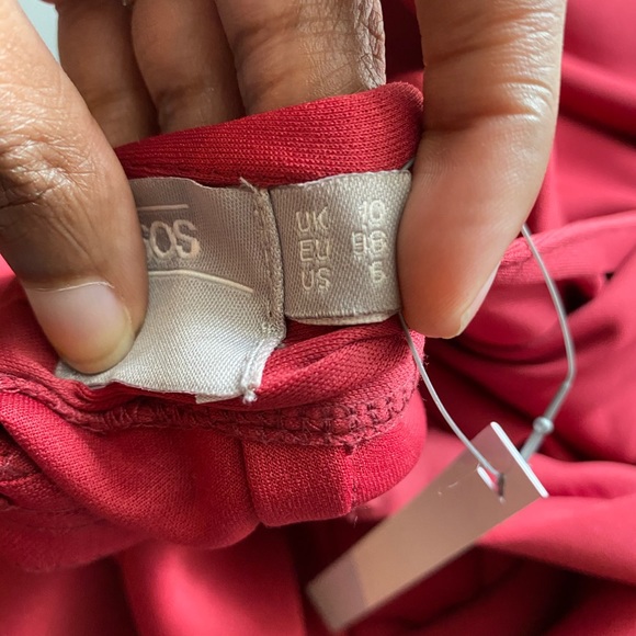 ASOS Ruffle Jumpsuit with Keyhole Back - Picture 6 of 6